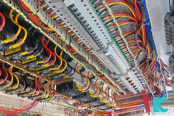 اهمیت تعمیرات برق صنعتی
