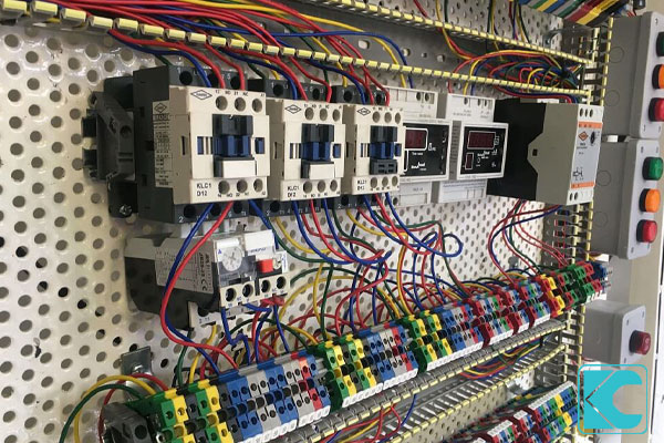 مشکلات رایج برق صنعتی و راهکارها