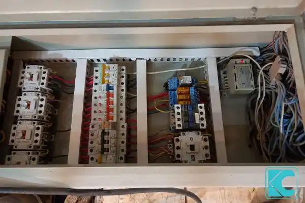 تعمیر سیستم روشنایی صنعتی و کارگاهی 