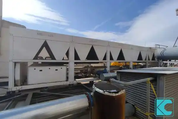 استانداردهای ایمنی در تعمیر روشنایی صنعتی